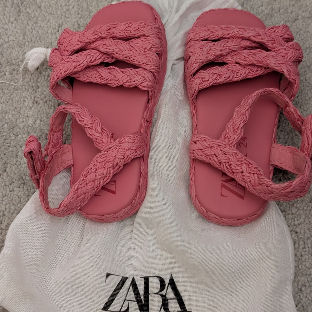 Zara Women's Sandals in Vibrant Pink